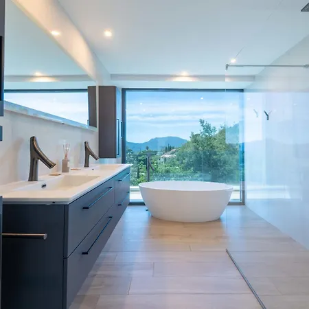 Villa Architect-designed House Heated Pool And Sea View