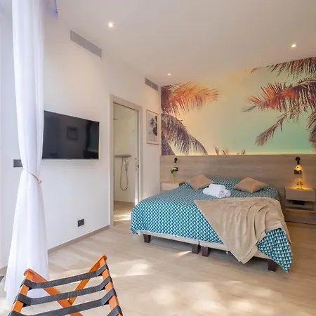 Architect-designed House Heated Pool And Sea View Willa *