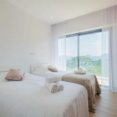 Architect-designed House Heated Pool And Sea View Villa