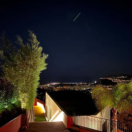 빌라 Architect-designed House Heated Pool And Sea View 망들리유 라 나플