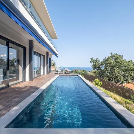 Architect-designed House Heated Pool And Sea View