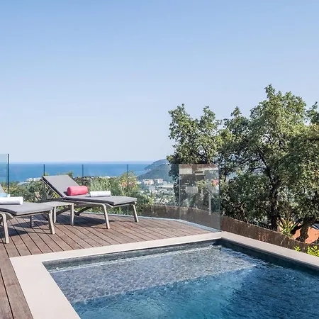 Architect-designed House Heated Pool And Sea View Villa *