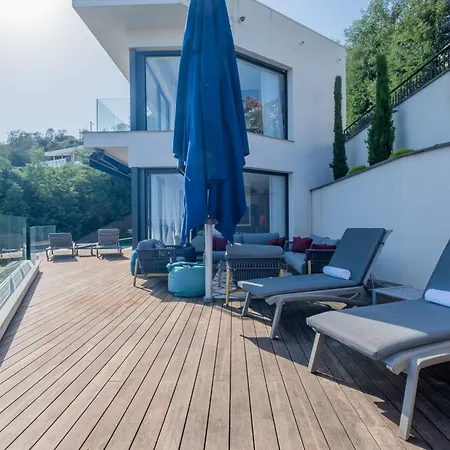 Architect-designed House Heated Pool And Sea View Mandelieu