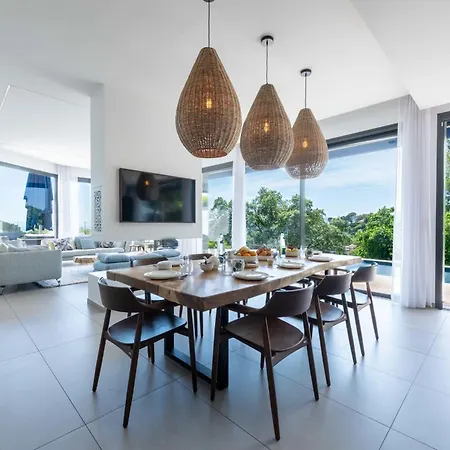 Architect-designed House Heated Pool And Sea View