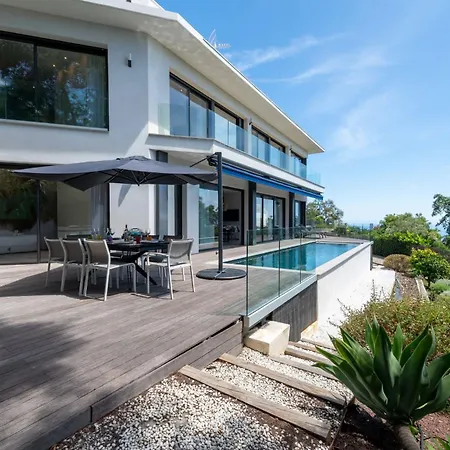 Architect-designed House Heated Pool And Sea View Villa