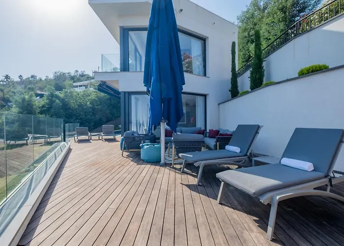 Architect-designed House Heated Pool And Sea View 빌라 망들리유 라 나플