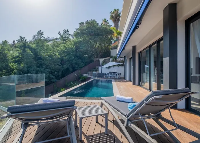 Architect-designed House Heated Pool And Sea View 망들리유 라 나플