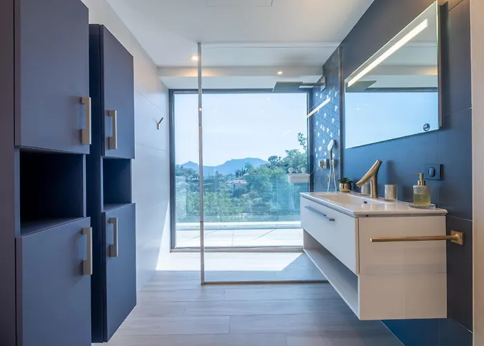 别墅 Architect-designed House Heated Pool And Sea View
