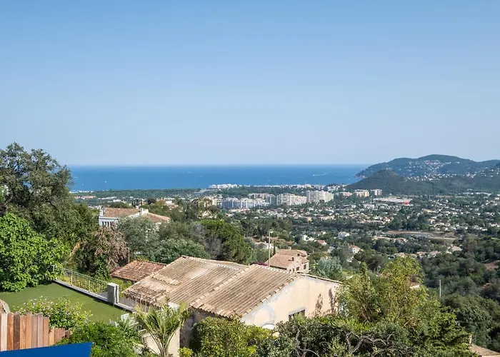 Architect-designed House Heated Pool And Sea View 망들리유 라 나플