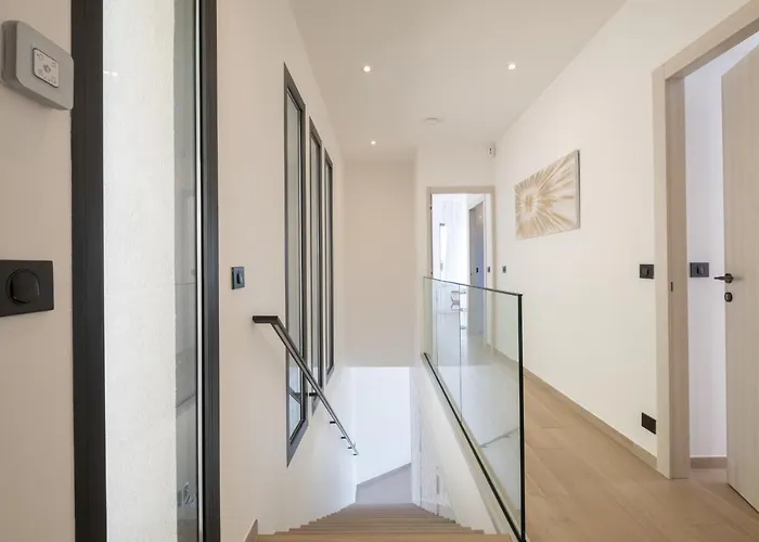 빌라 Architect-designed House Heated Pool And Sea View *